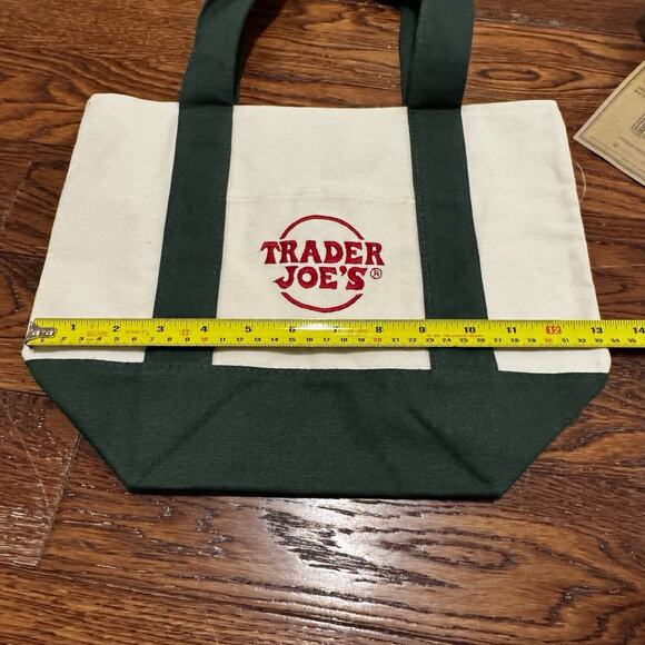 Mommy & Me NEW Trader Joe's Canvas Tote Bags Embroidered Reusable Pockets Green - Picture 10 of 16